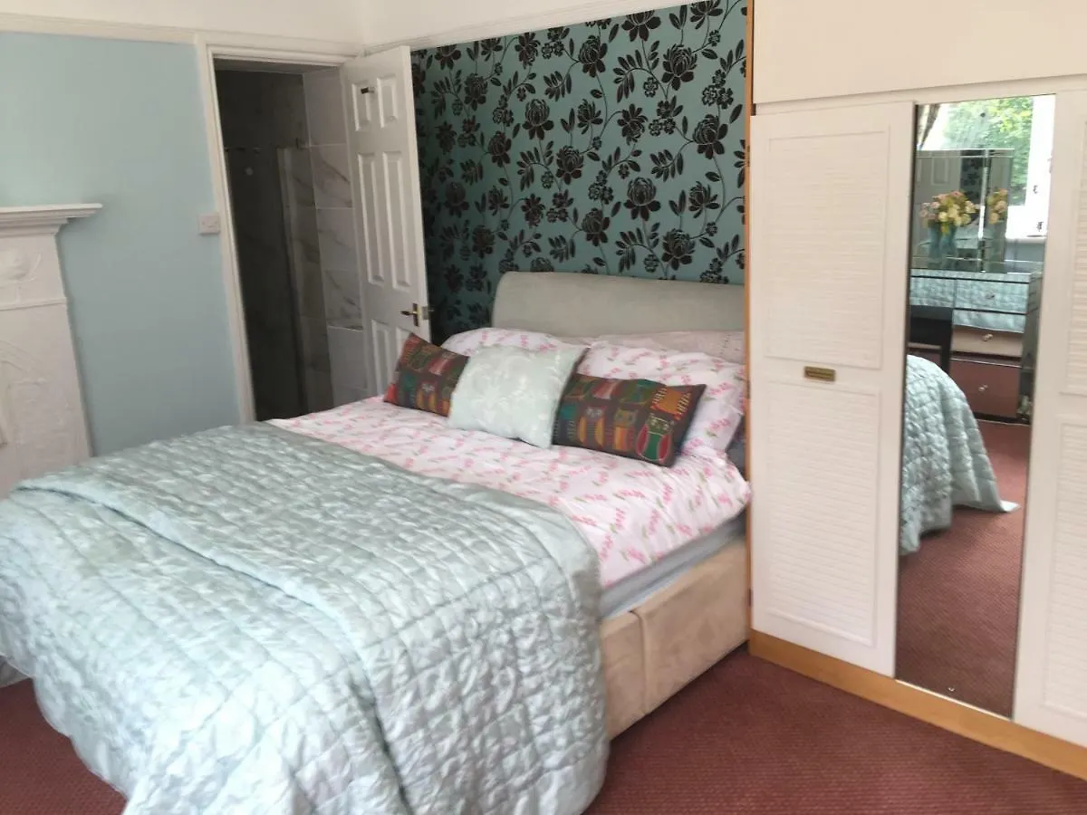 Homestay Prime Bournemouth Stay With Luxury Spa Option