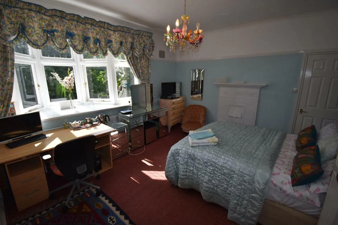 Homestay Prime Bournemouth Stay With Luxury Spa Option United Kingdom